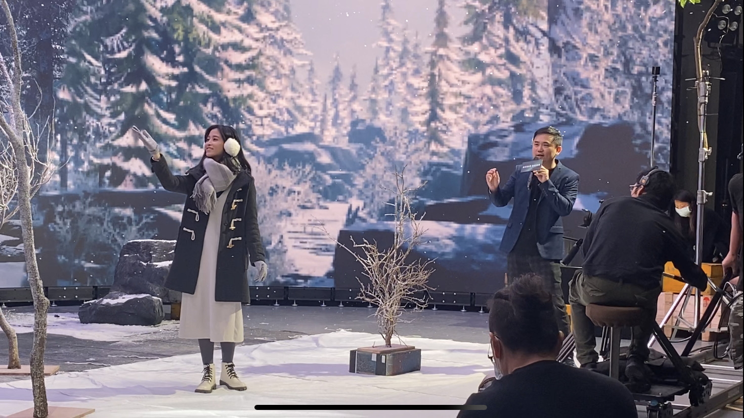 ���_��ALED���M�@�����g���c���R��ҕ�X��Ч�Fꠡ��٬FӰ�񡹔y�ֺ�������LED̓�M�zӰ�����ṩ����ʽ�����w����K�����Ĕz�ɱ��c�r�g